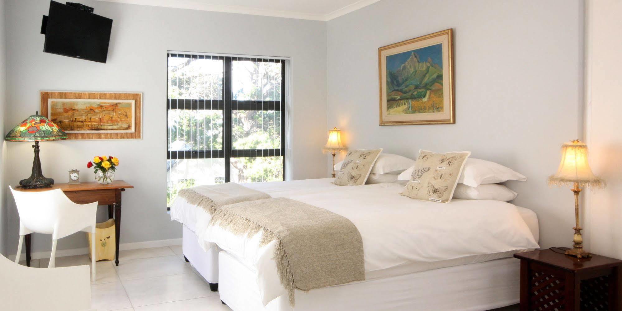 The Nantucket Hotel Hermanus Bagian luar foto